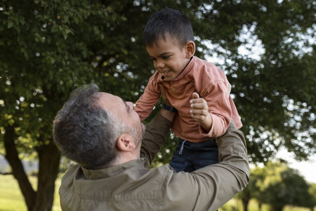 child-spending-time-with-their-parents